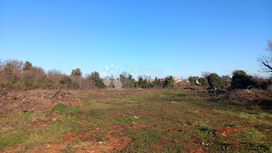 Veliko građevinsko zemljište u industrijskoj zoni, Šišan - 2