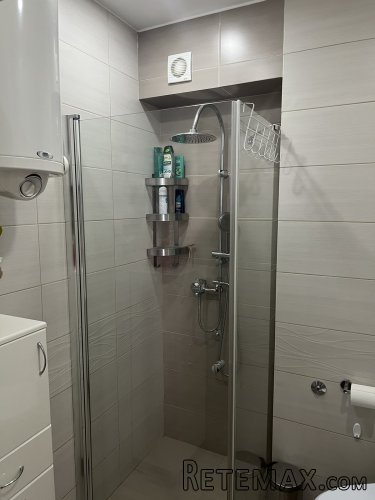 Prodaje se LUX stan u centru Zemuna - 3