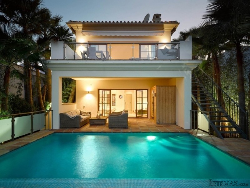 3 Bedroom Villa For Sale In La Campana..