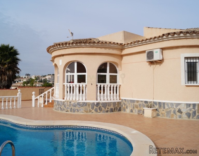 3 Bedrooms - Villa - Alicante - For Sale