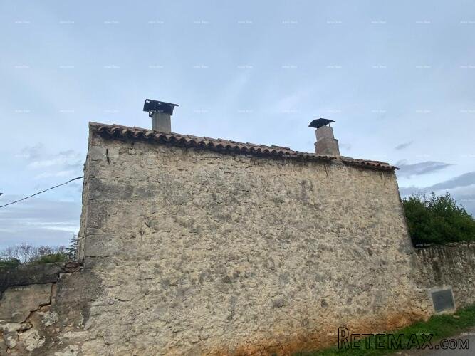 Prodaja dvojne kuće sa pomoćnim objektom (manja kuća) i ze.. - 5