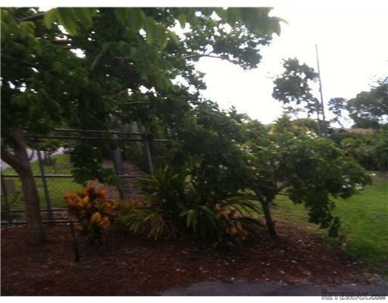 4836 Dillion St, Lake Worth, FL -.. - 2