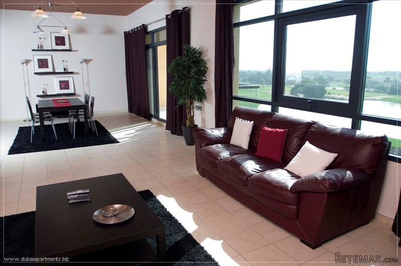 Gold-Mine Location!!3 Bedroom +Study in..