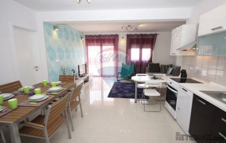IZVRSNI APARTMAN S VLASTITIM BAZENOM - 2