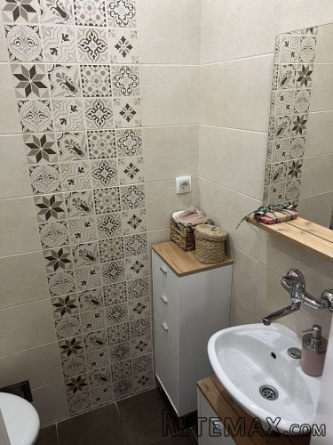 Prodaje se LUX stan u centru Zemuna - 10