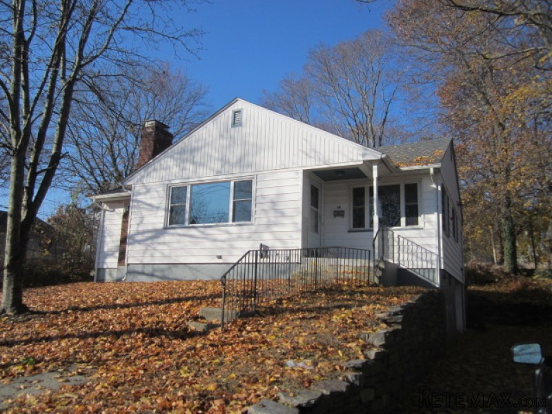 14 Hewitt St Willimantic, CT, 06226..