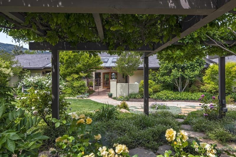 2 bedroom House For Sale: 490 Rancho.. - 2