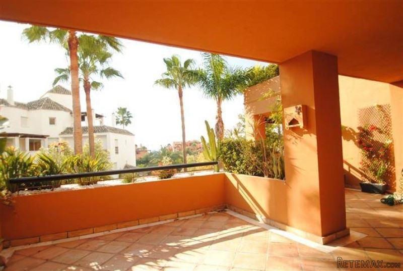 APARTMENT FOR SALE IN BAHIA DE MARBELLA - 2