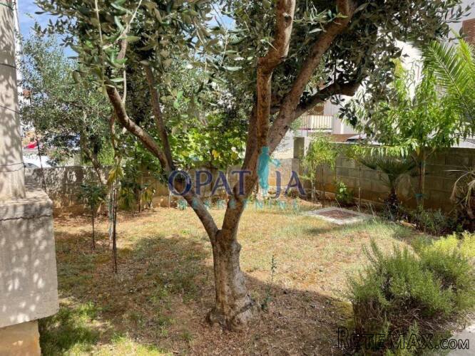 Zadar-Diklo, samostojeća kuca sa 6 apartmana nedovršena - 9