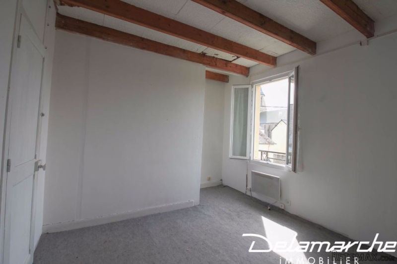 Cerences - House For Sale - 2