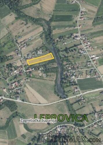 Prostrana građevna parcela od 8000 m², idealna za investicij - 3
