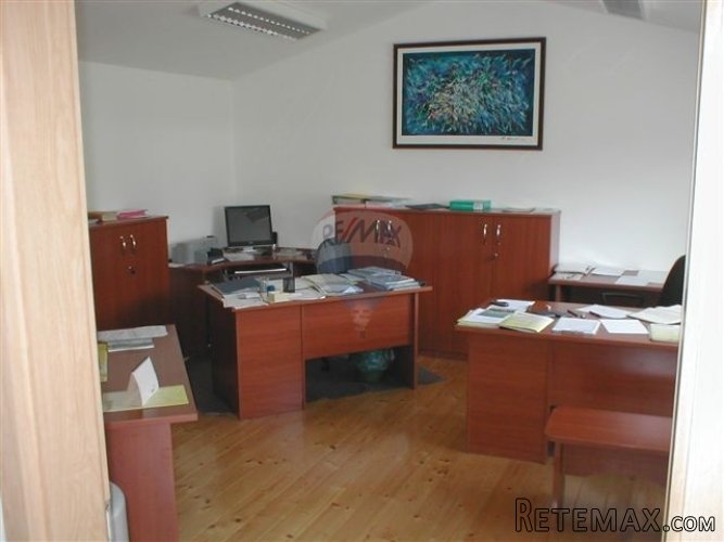 Buzet, stambeno-poslovni kompleks sa zemljištem - 5