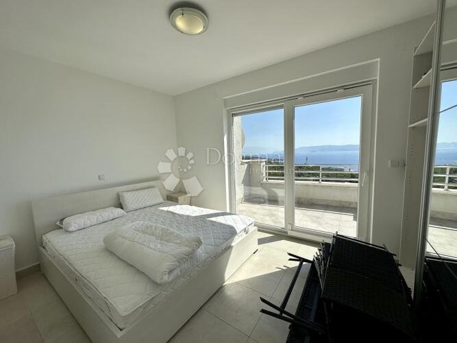 Penthouse sa panormaskim pogledom i bazenom Crikvenica - 8