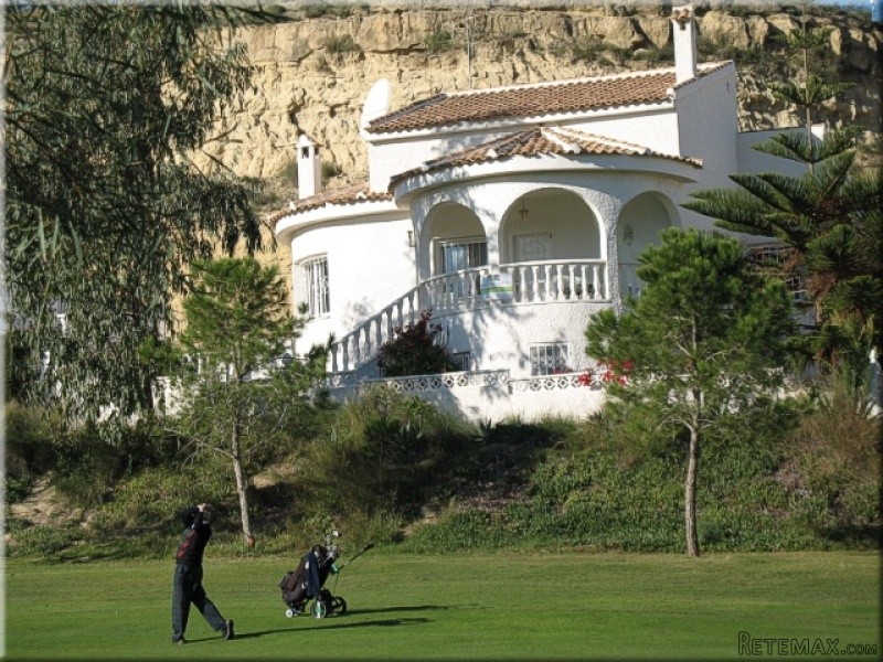 Rojales 3 Beds 2 Baths villa
