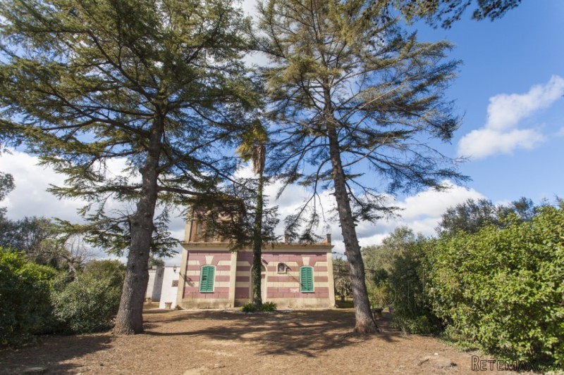 V000254, Historic Villa For Sale In..