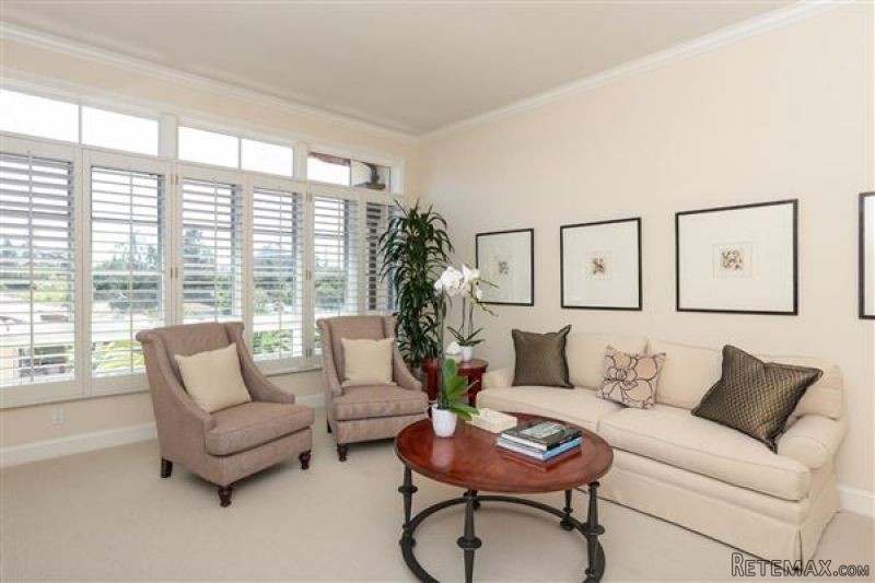 3 Bedrooms - Property - CA - For Sale
