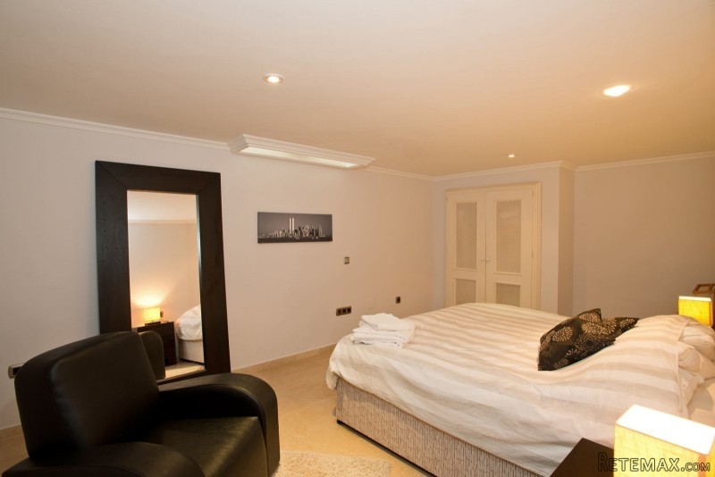 Fabulous Refurbished Townhouse In Aloha.. - 2