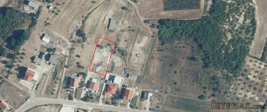 Građevinsko zemljište 1197 m2 Radovin, Ražanac - 2