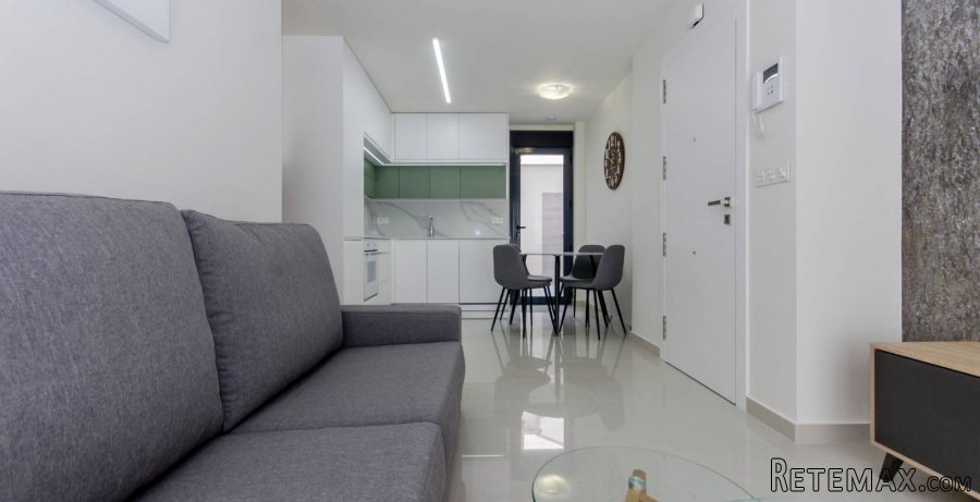 Los apartamentos están ubicados en Torre de la Horadada, a.. - 3