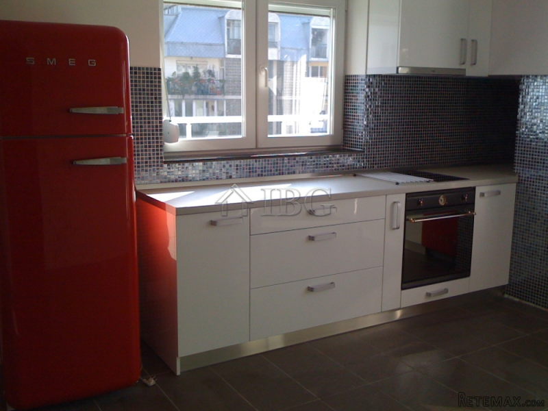 2 bedroom apartment and a large terrace.. - 2