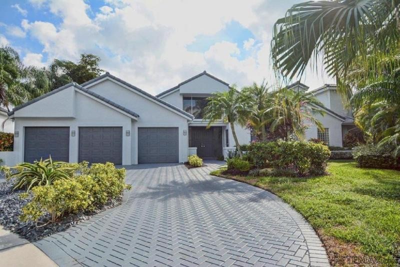 3746 Devon Ct N, Boca Raton, FL -..