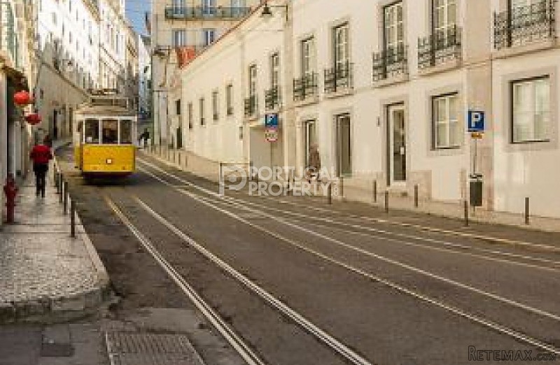 Restored 17th Century Palace In Lisbon - 2
