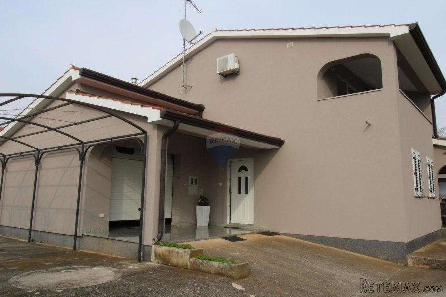 Samostojeća kuća u blizini Poreča s velikom okućnicom - 6
