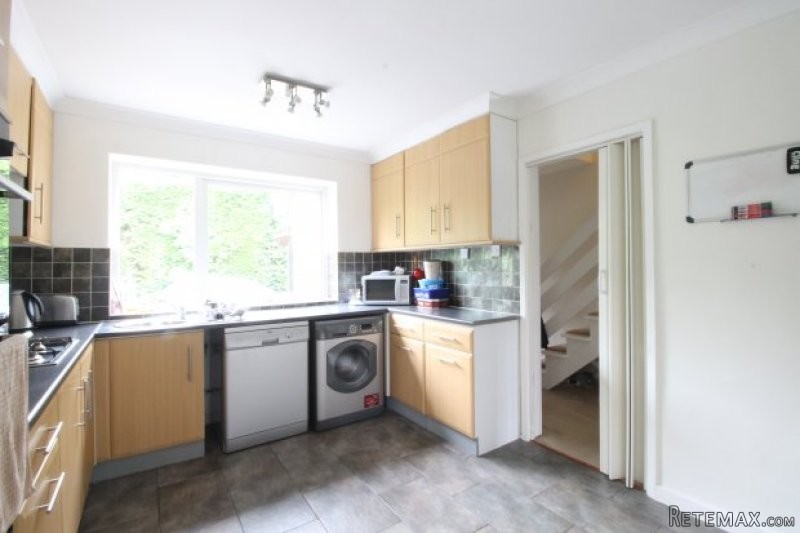 4 bedroom, Detached House house for sale - 2