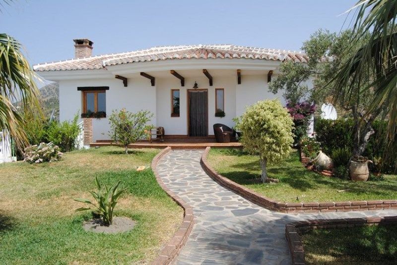 Villa for Sale in Frigiliana 595.000..