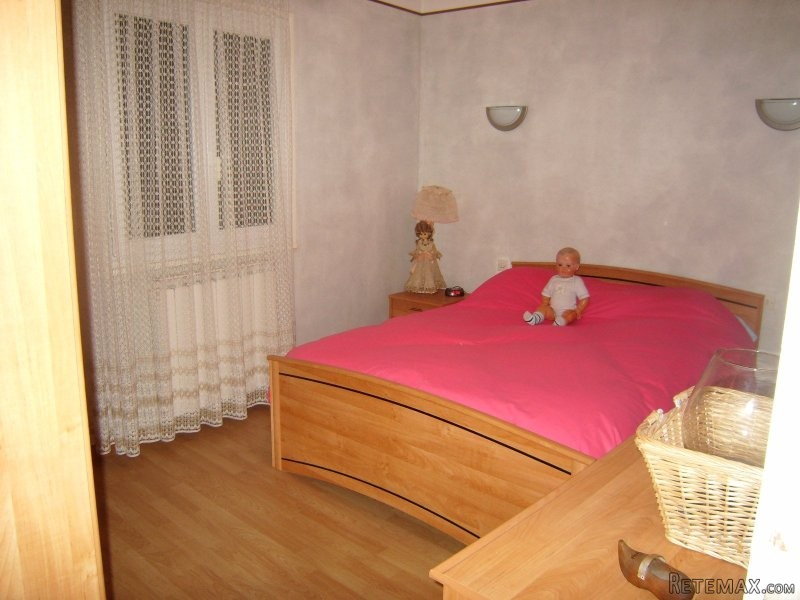Village House With Garden And Garage - 2