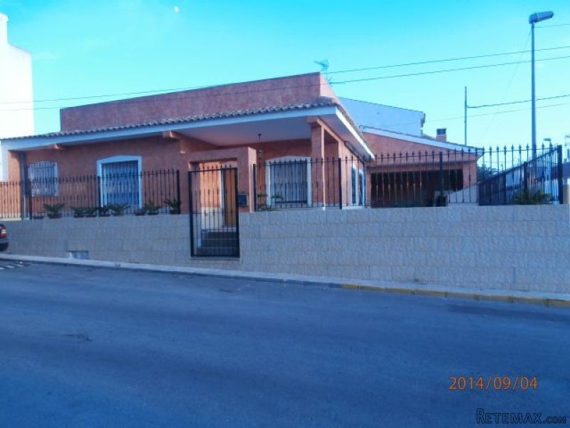 Benijofar 3 Beds 2 Baths villa