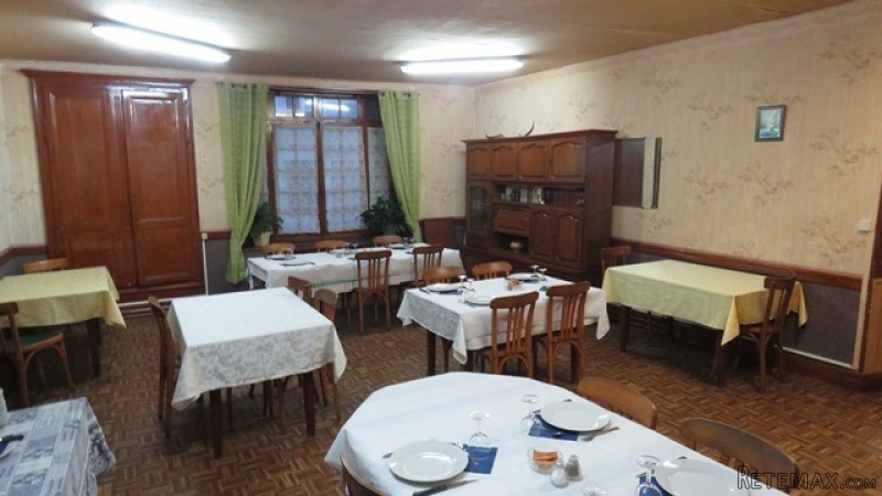 Restaurant / Hotel in busy provincial.. - 2