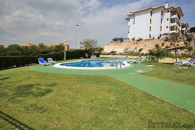 2 Bed Penthouse Apartment with Sea Views