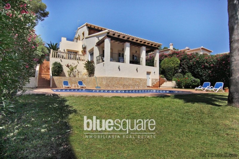3 bedroom 3 bathroom detached villa in..