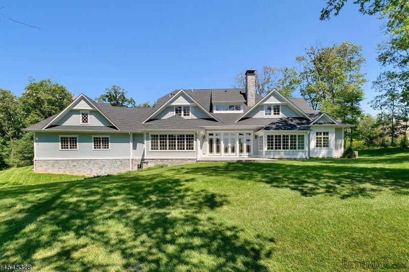 4 bedroom Detached House For Sale: 22.. - 2