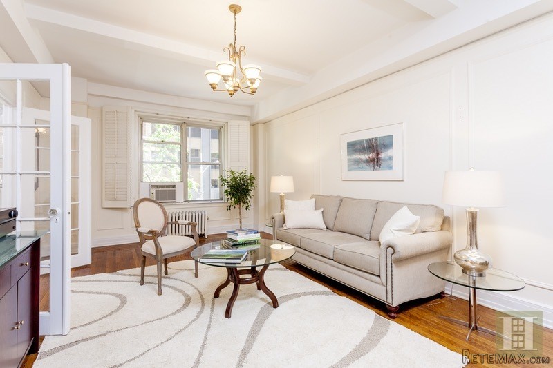 2 bedroom Apartment For Sale: 150 EAST..