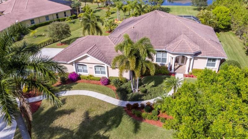 7989 Saddlebrook Dr, Port Saint Lucie..