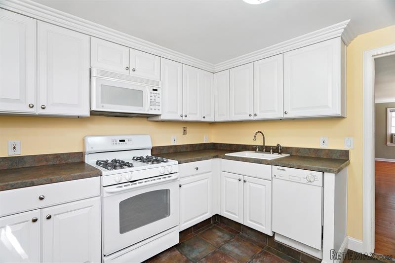 3 bedroom Flat For Sale: 74 Madison.. - 2