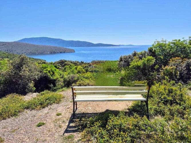 Otok Cres, Ustrine, negrađevinsko zemljište 1744m2 - 2