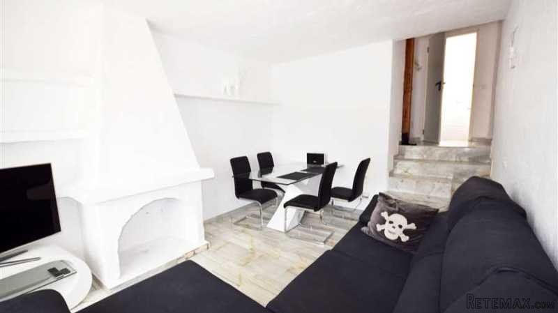 Half-renovated apartment