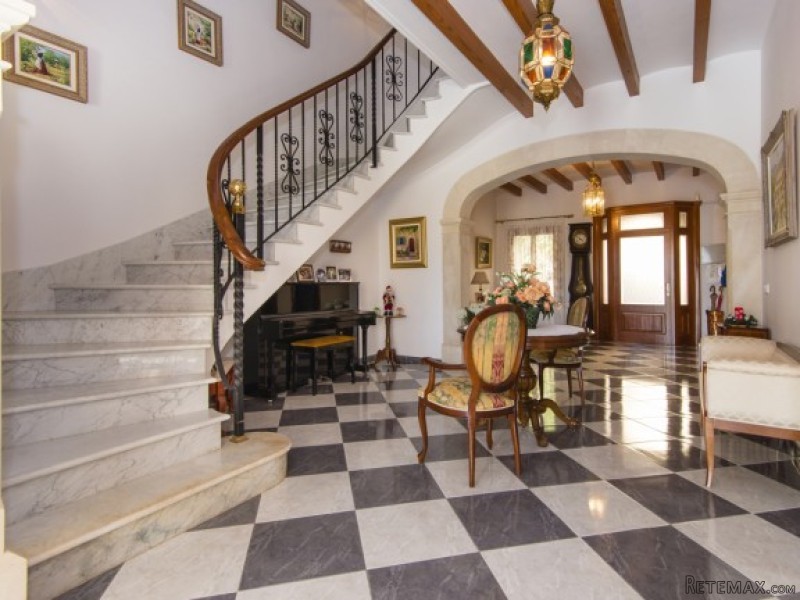 Well-Kept Townhouse In Santa Maria