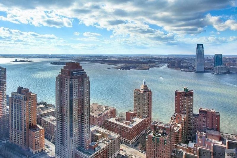 1 Bedroom - Condo - New York State -..