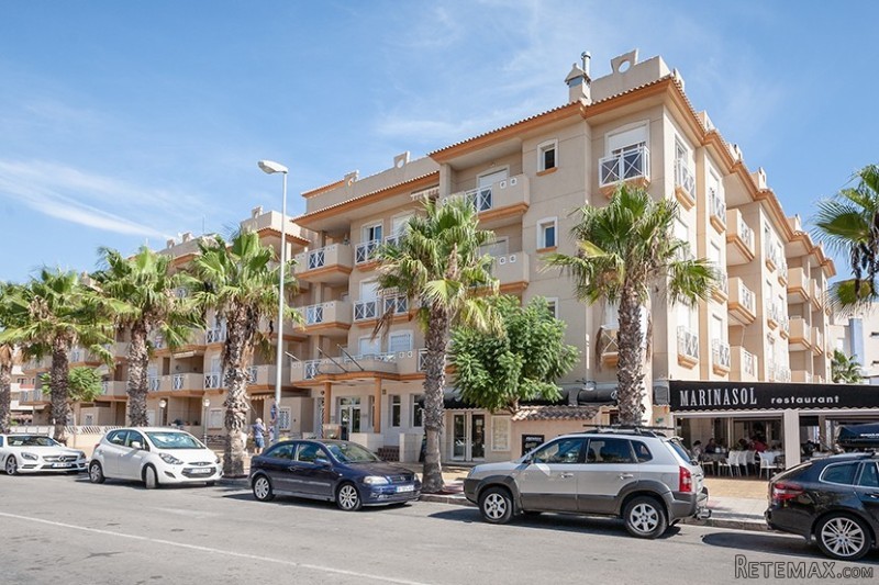 RS353, Beachside apartment at Cabo Roig