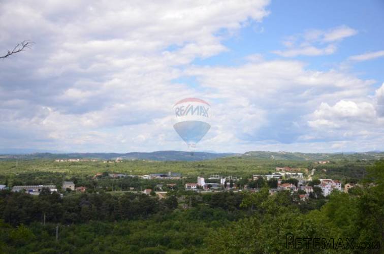 Buje, kuća u starogradskoj jezgri sa prekrasnim pogledom - 2