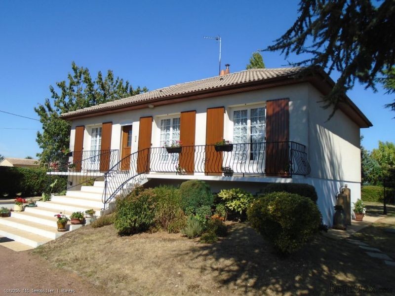 Detached 3 Bedroomed Bunglalow With A.. - 2
