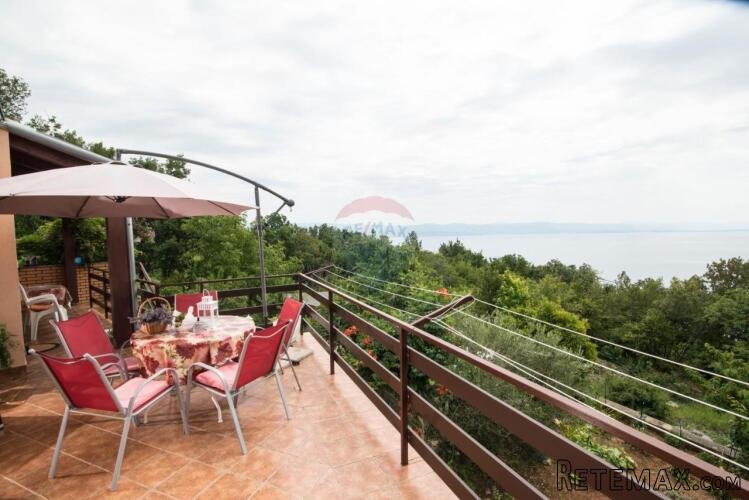OPATIJA, MEDVEJA- stan s balkonom, parkingom, pogledom na mo - 8