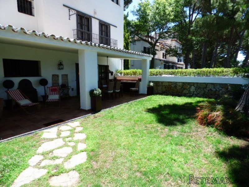 Garden Apartment for sale in Nueva..