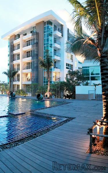 Royal Place - 1-Bedroom Condo in The..