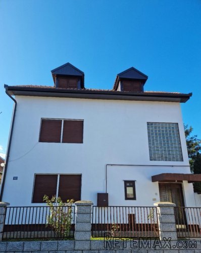 Prodajem kucu u temerinu - 2