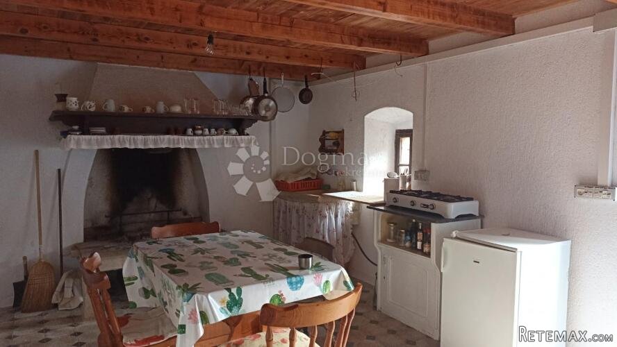 PUNTA KRIŽA - FANTASTIČAN POSJED NA 76000 m2 - 12